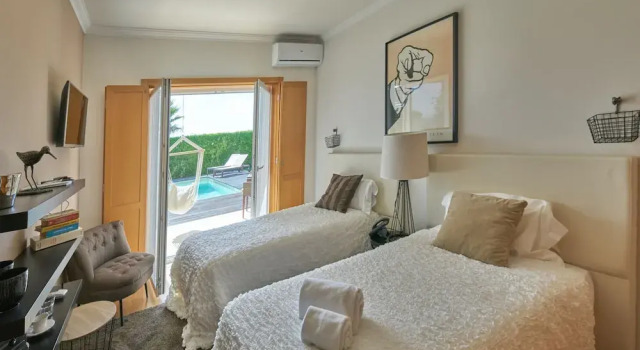 Torel Cliff Surf & Golf, Book Hotel Hoteller i Amoreira med parkering, Parkering
