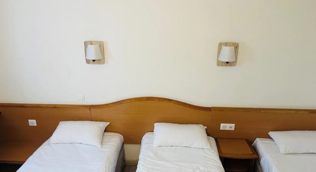 Номер Classic Brit  Hôtel Cahors Nord
