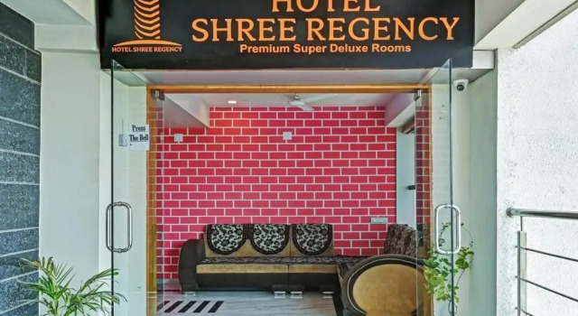 Hotel Shree Regency - Ahmedabad, Rezervovat Hotel Hotely v Gujarat s parkováním, Parkování