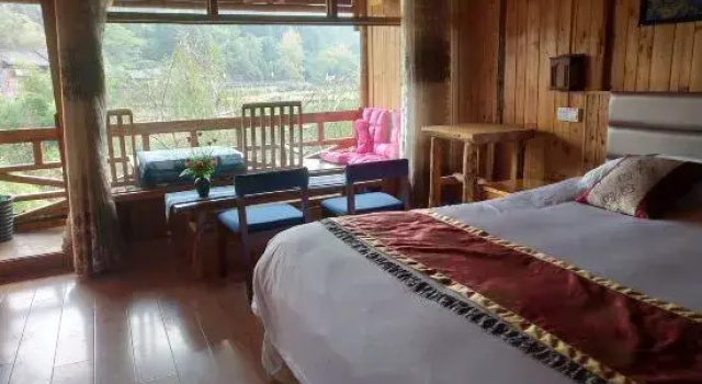 Двухместный номер Standard с балконом Dong Village Hotel