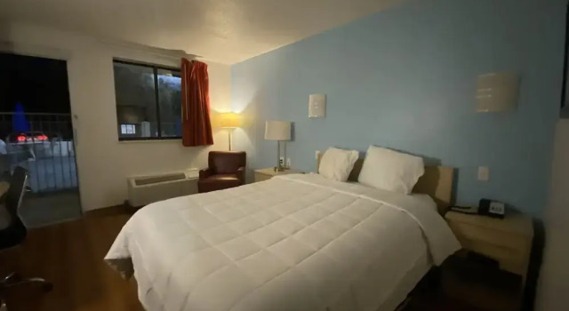 Номер Deluxe Loyalty Inn Tallahassee