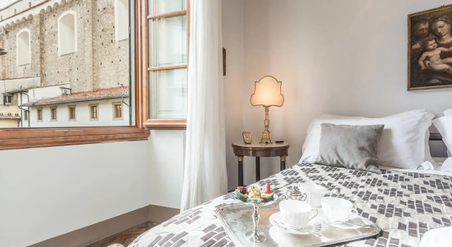 Luxury Petra San Frediano by Mmega, Забронировать Апартаменты/квартира Апартаменты Флоренции, рядом с Дворец Ручеллаи, Апартаменты/квартира