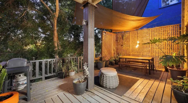 Коттедж Spanish Revival Charm in Silver Lake w/ Patio, BBQ & Walkable Location Maltman Manor by Avantstay