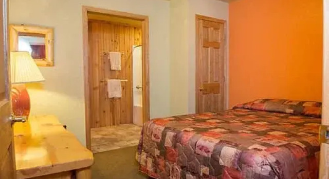 Hiawatha Beach Resort, Book Ferieresort Hoteller i Walker med parkering, Parkering