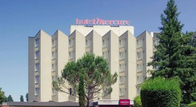 Mercure Saint Etienne Parc de LEurope, Забронировать Отель Сент-Этьен Луара, рядом с School of Mines of Saint-Etienne