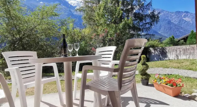 Clos 2B - 2 Bedroom Apartment Chamonix, Prenota Appartamento Hotel a Alvernia con parcheggio, Parcheggio