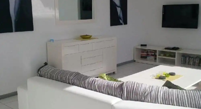 Апартаменты 2 Bed Penthouse Apartment With Stunning Sea View