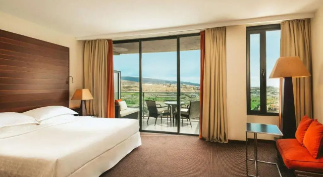 Двухместный номер Deluxe Salobre Hotel Resort & Serenity