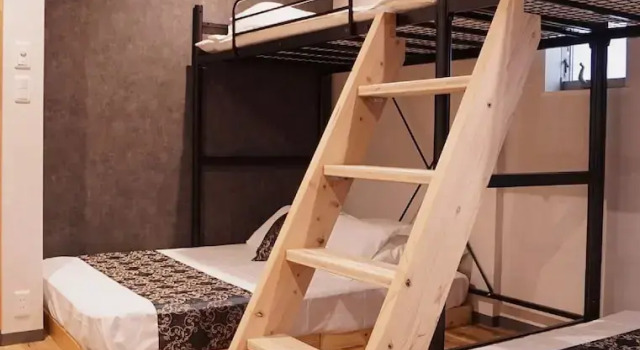 Семейный номер Standard с балконом Poly Hostel Osaka