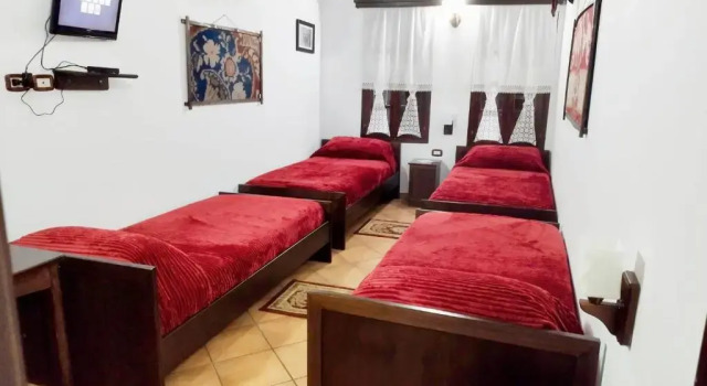 Четырёхместный номер Standard Guva Mangalem Boutique Hotel & Restaurant -Berat Old Town View