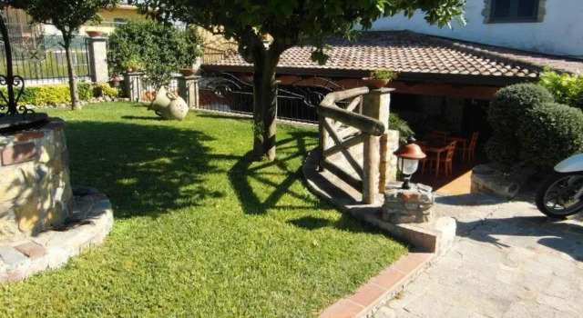 B&B Villa Lura Pompei, Забронировать Отель «постель и завтрак» Помпеи Кампания