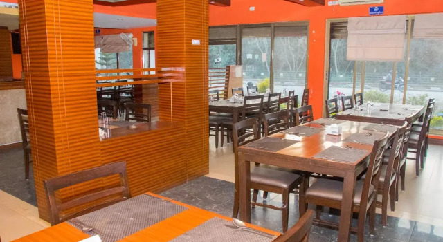Hotel Peaceland Lumbini, Prenota Hotel Hotel economici a Lumbini Pradesh Province