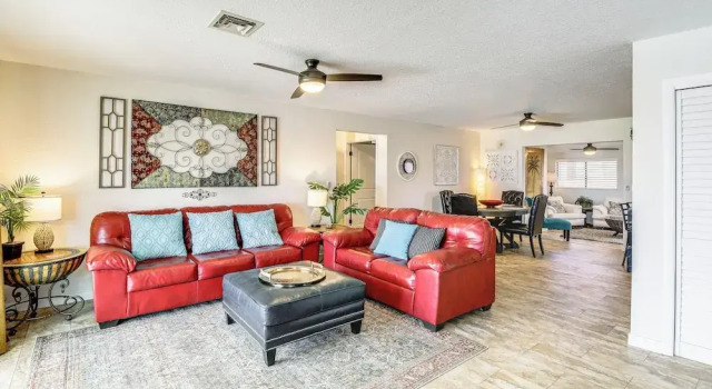 NEW Listing! Gorgeous Poolside Views: Havasu Haven, Забронировать Отель Лейк-Хавасу-Сити штат Аризона