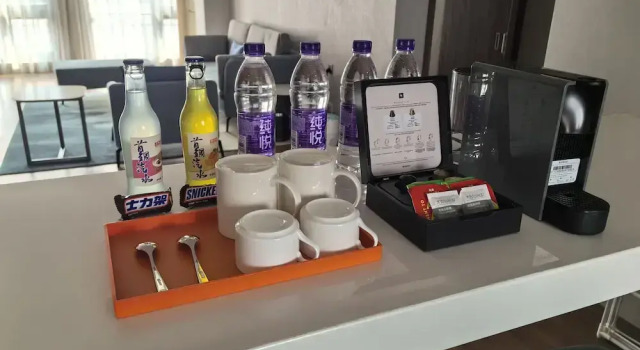 Люкс с 2 комнатами Holiday Inn Express Beijing Shijingshan Lakeview by IHG