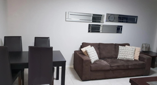 Studio 4 - ground floor Fremantle apartment