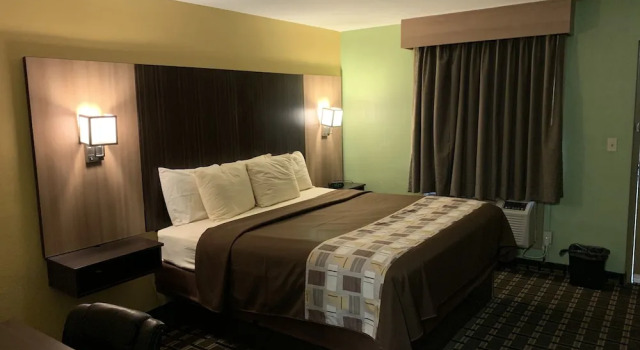 Двухместный номер Standard с балконом University Manor Inn
