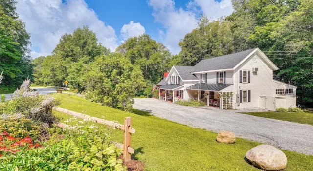 Коттедж с 2 комнатами Duplex Unit, 2 Mi to Chittenden Reservoir!