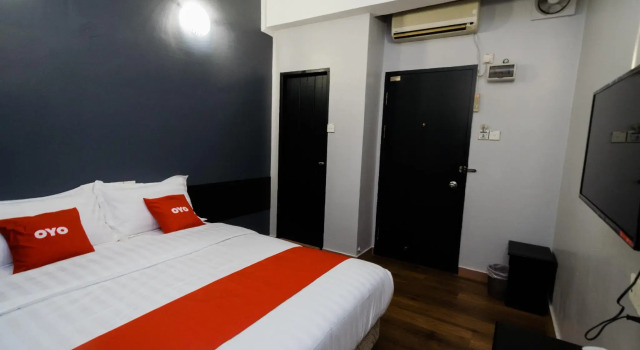 OYO 89578 Dung Fang Hotel No. 1 Sibu, Rezerwuj Hotel Hotele w Sarawak z parkingiem, Parking