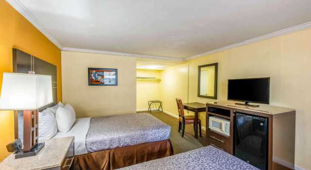 AC Lodge by Beach and Boardwalk