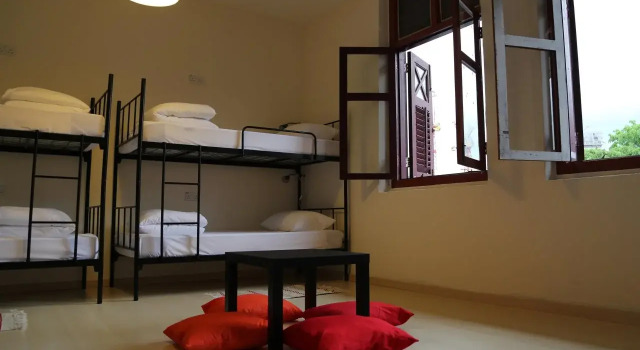 Hostel Lah