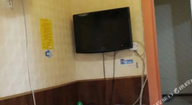 Yijia Hostel