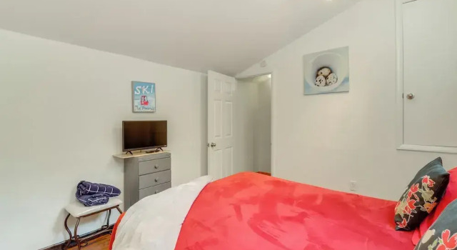 Community Indoor Pool: Tannersville Townhome