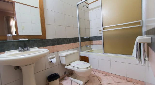 Standard- tredobbelt værelse Hostal Bonbini
