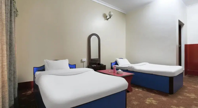 OYO 436 Hotel Everest Inn, Reservar Hotel Biratnagar 1st province