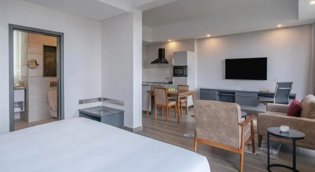 Четырёхместный полулюкс Dusit Princess Hotel Residences Nairobi