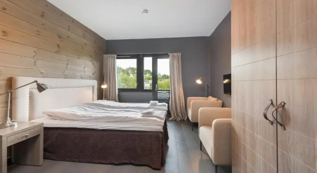 Standard Double room with balcony Highland Lodge