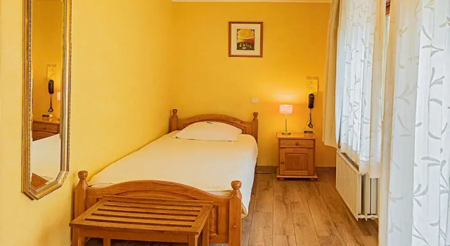 Camera Standard Hostellerie Val Fleuri