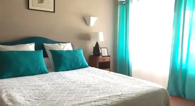 Les Lavandes, Rezervovat Hotel Hotely v Cadarache s bazénem, Bazén