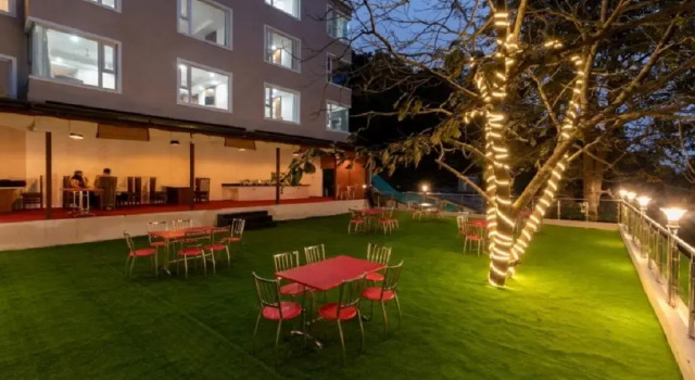 Двухместный номер Executive с красивым видом из окна Hotel Wild Wood - 5 Minutes Walk to Mall Road
