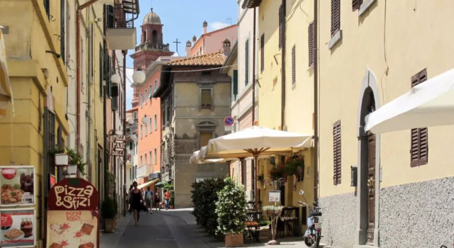 Paradiso Selvaggio 36219, Book Hotel Hoteller i Paciano med parkering, Parkering