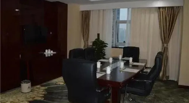 Xiangfu Xindu Hotel, Забронировать Отель Юйхуа 