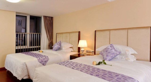 YOYO International Apartment