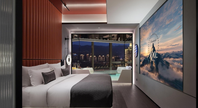 Четырёхместный люкс с 2 комнатами с видом на реку SEYA Panoramic Hotel