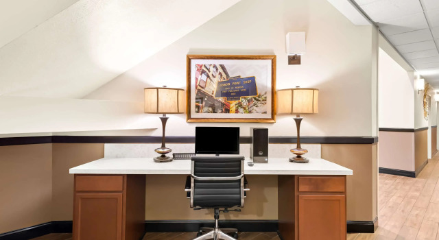 Best Western Palmyra Inn & Suites, Book Hotel SPA-hoteller i New York State, SPA