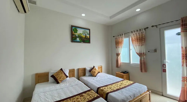Номер Economy Hung Long Hotel
