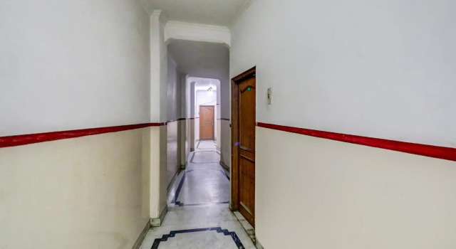 OYO 78270 Santi Inn, Забронировать Отель Восточный Дели Нью-Дели