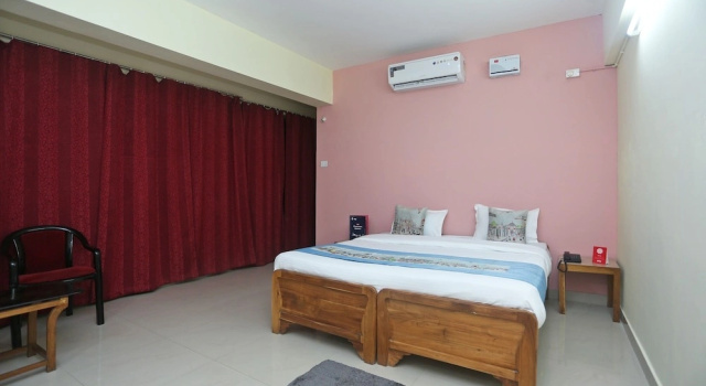 Номер Standard OYO 9246 Paradise Inn