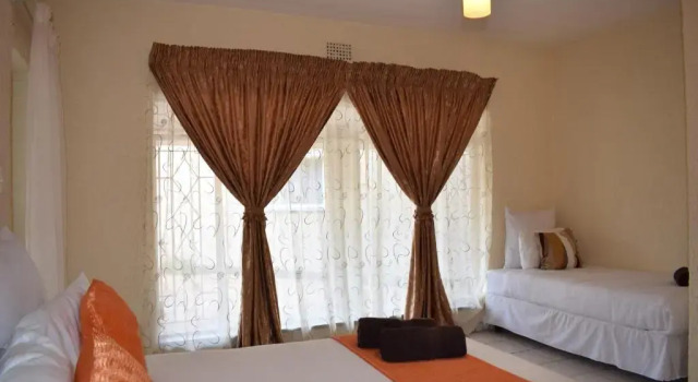 Moye Guest House, Забронировать Гостевой дом Гостевые дома Фаррармере, Гостевой дом