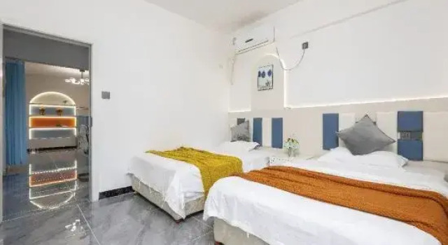 Люкс с 2 комнатами с видом на море Marina Residence