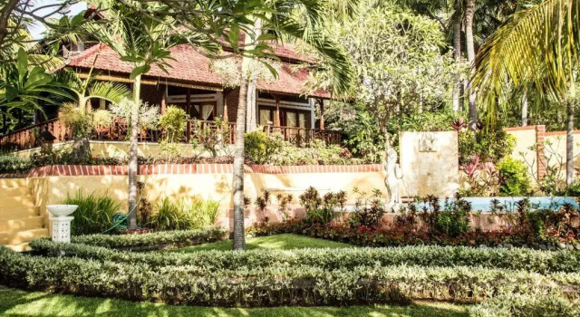 Вилла Teluk Indah Beach & Pool Villa