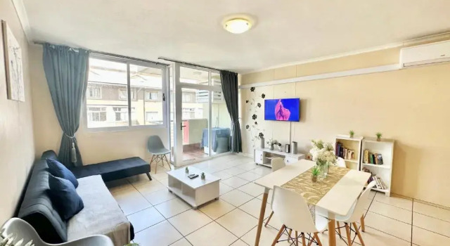 Beautiful Sky 2 Bed Apartment Next to Gateway