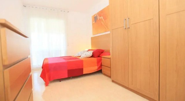 Apartamento Equipado Para 6 Personas en Cambrils, Забронировать Апартаменты/квартира Отели El Baix Camp с бассейном, Бассейн