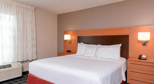 Студия TownePlace Suites Fort Wayne North