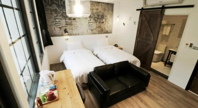 Апартаменты Pinestone Inn