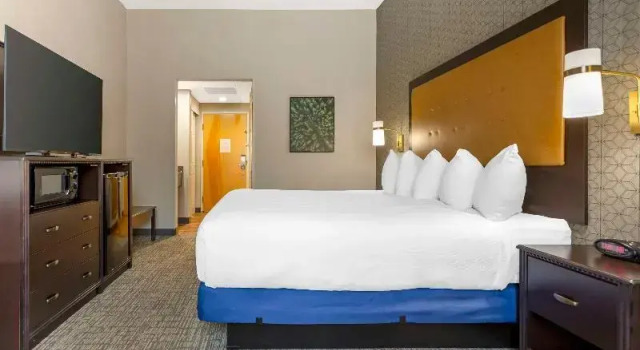 Двухместный номер Standard с балконом Best Western Plus Grant Creek Inn