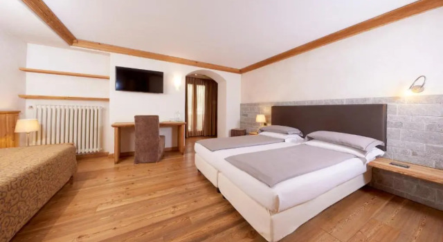 Superior- tredobbelt værelse Rezia Hotel Bormio